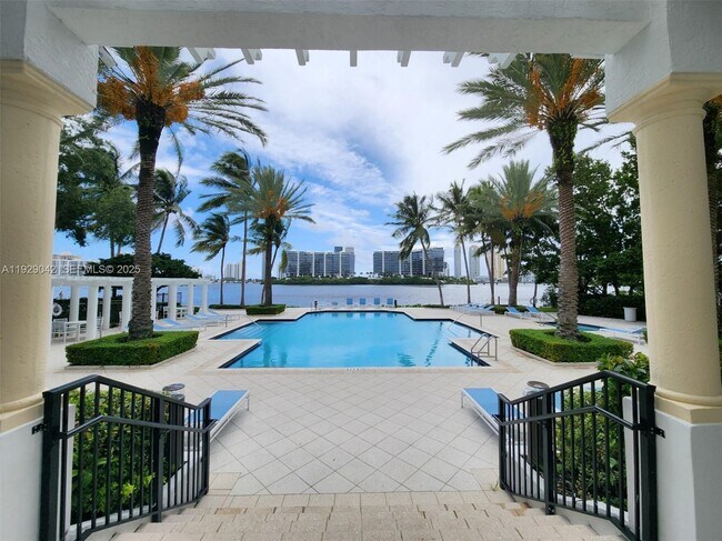 Photo - 3255 NE 184th St Unit 12315