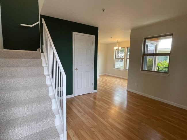 Beaumont Court - Beaumont Court Apartment Unit 208