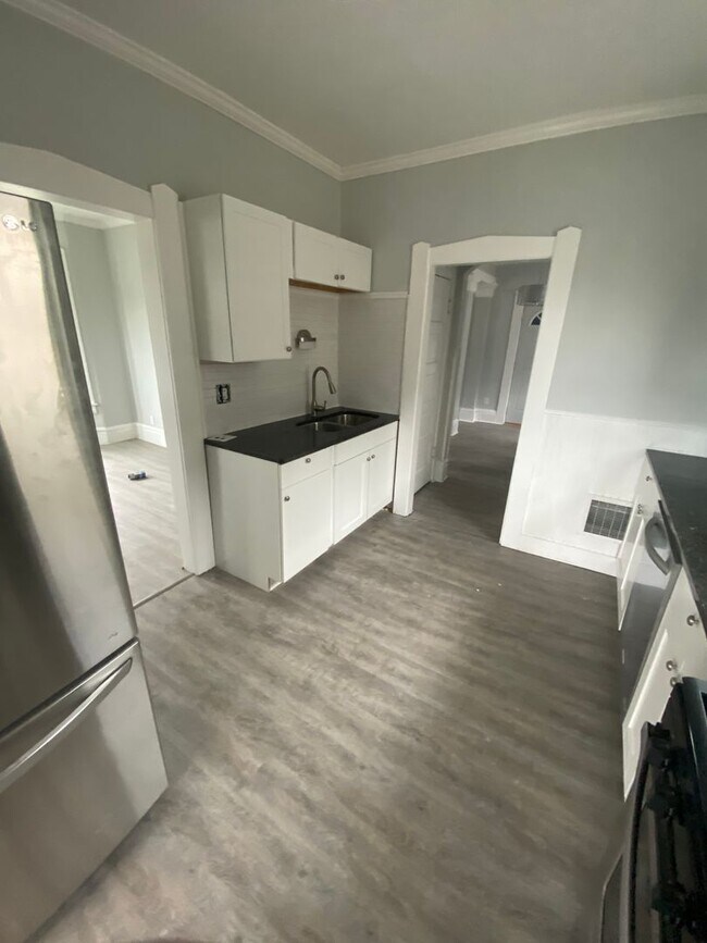 Photo - 1510 Indianola Ave