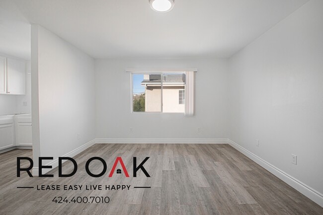 Building Photo - 6853 Agnes Ave Unit 2