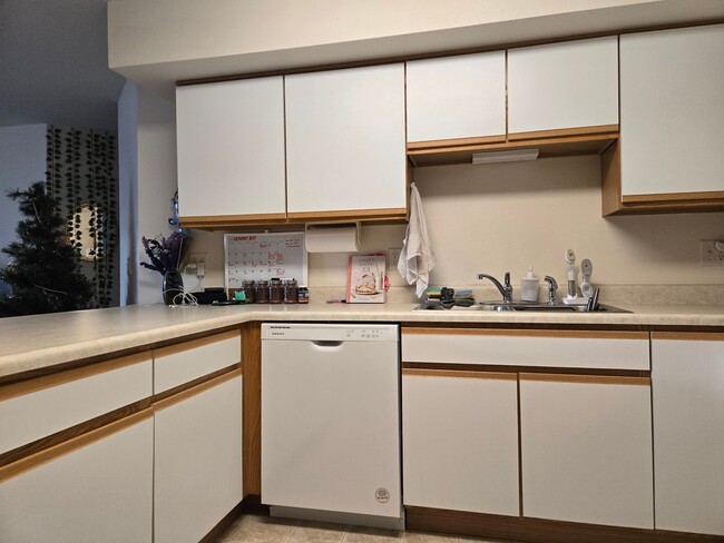 Photo - Jack Vallandingham Coral Court Unit 2880-204