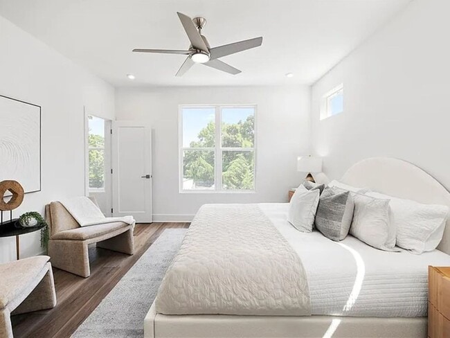 Photo - 517 Motivation Cir NW