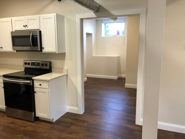 Photo - 22 Whiting St