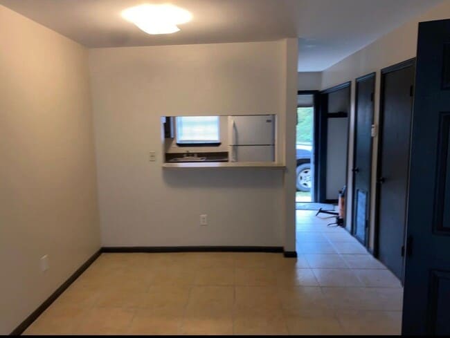 Photo - 210 Belfast St Unidad D