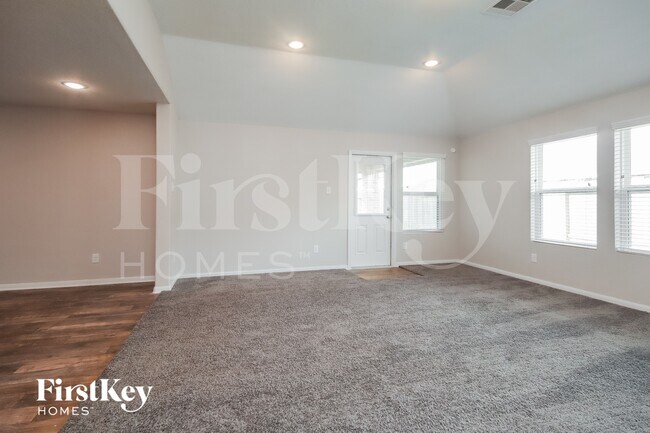 Photo - 1023 Ranch Oak Dr