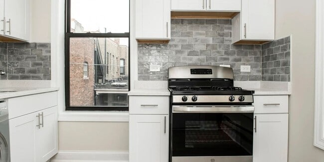 Photo - 2909 N Mildred Ave Unit 3