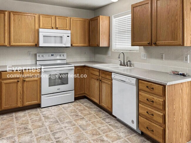 Photo - 451 Stardust Ct