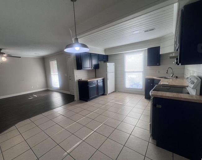 Photo - 2 bed 1 bath duplex in Mayfield, KY