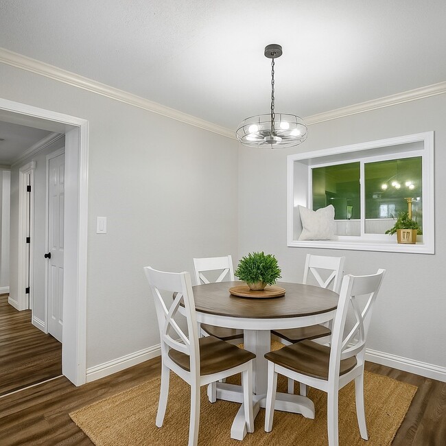 Photo - 2411 Orange St