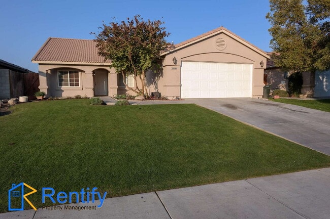 Building Photo - Updated! 4BD/2BA Home in SW Bakersfield