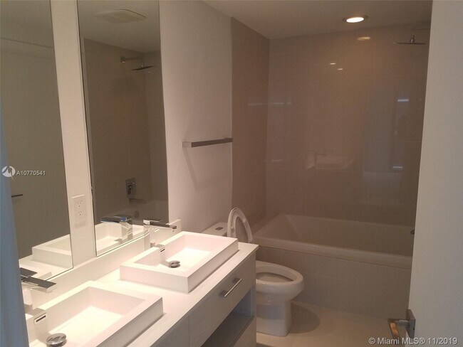 Photo - 55 SW 9th St