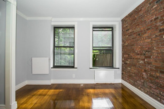 Photo - 444 W 52nd St Unit 1W