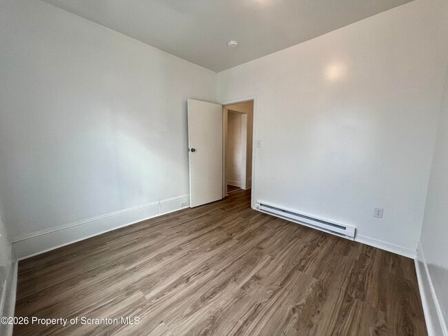 Photo - 1405 Linden St