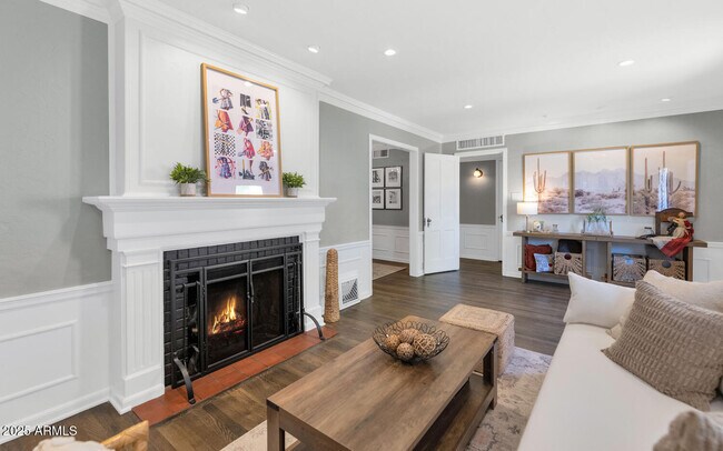 Photo - 329 W Encanto Blvd