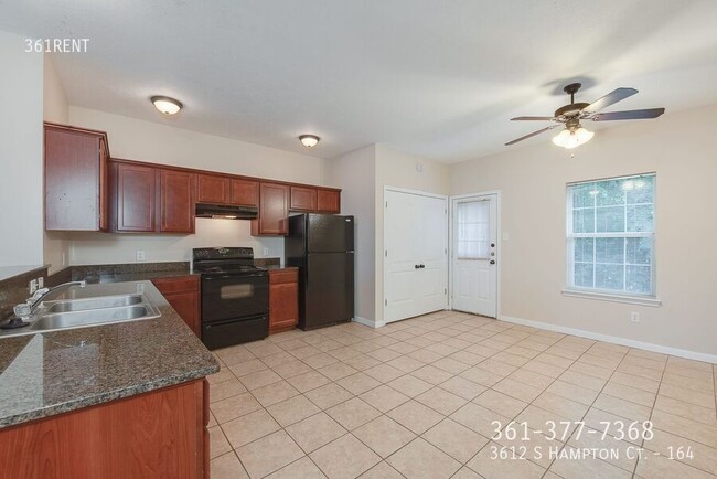 Photo - 3612 S Hampton Ct Unit 164
