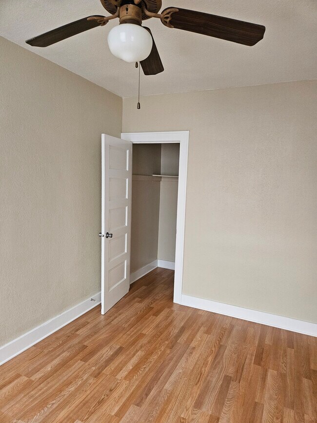 Photo - 110 S Fond du Lac Ave Unidad Apt 5
