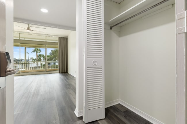 Photo - 4600 Ocean Dr Unit 201