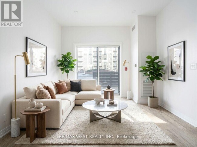 Photo - 102 Grovewood Common Unité 133