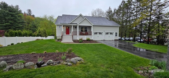 Photo - Beautiful 3 bed 2.5 bath Ranch in Exeter, NH