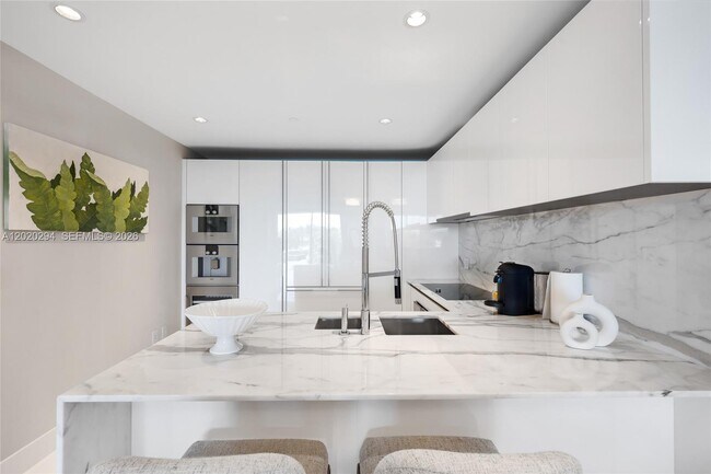 Photo - 10201 Collins Ave Unit 305