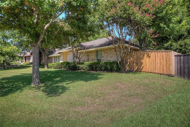 Photo - 102 Teakwood Dr