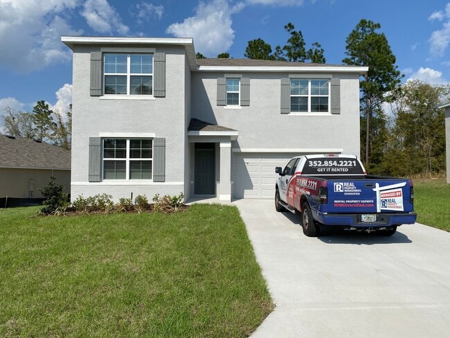Building Photo - Coming Soon! *Unavailable for Showing until  January 15th*Desirable SE Ocala Subdivision - Lake D...