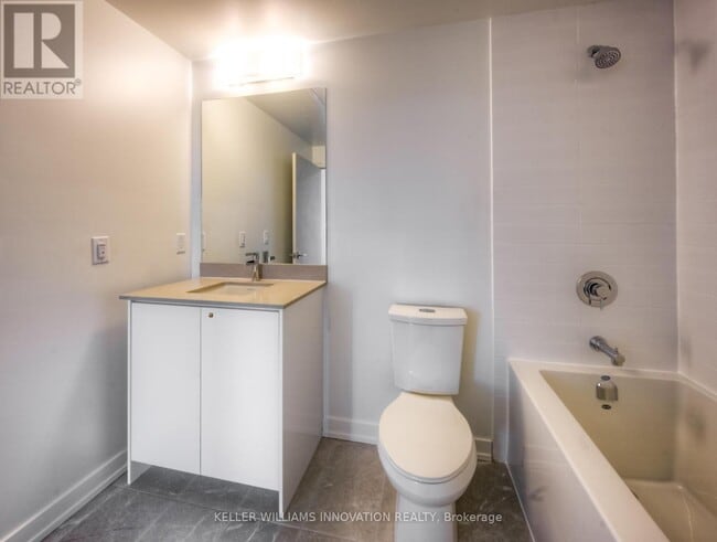 Photo - 55 Duke St W Unité 1009