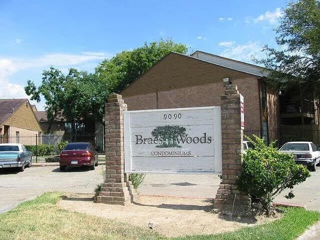 Building Photo - 9090 S Braeswood Blvd Rental