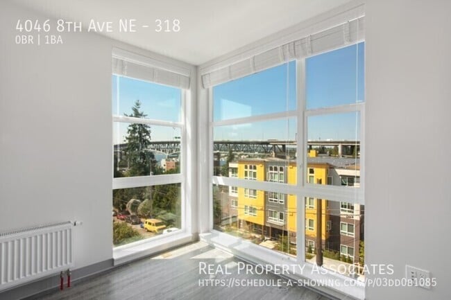 Photo - 4046 8th Ave NE Unit 318