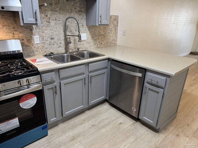 Photo - 5940 Mona Ln