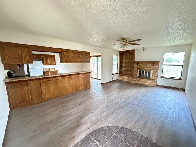 217 Woodbridge Cir