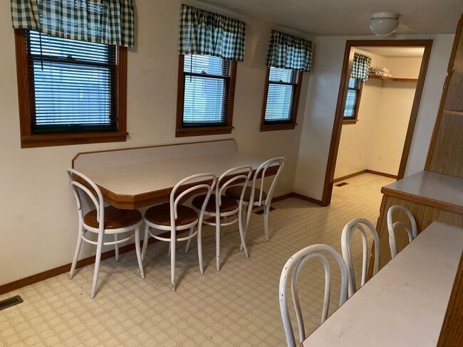 Photo - 2 Bedroom, 1 Bath, 1 Garage House w/ Appliances - AUGUSTA !!!