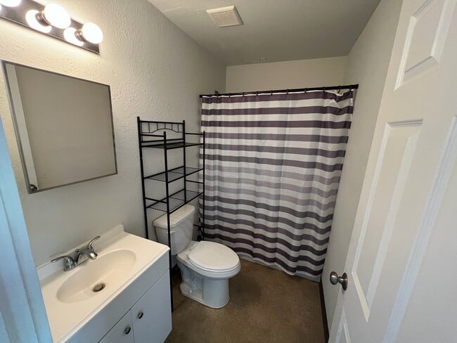 204 2nd St SE Unit 1