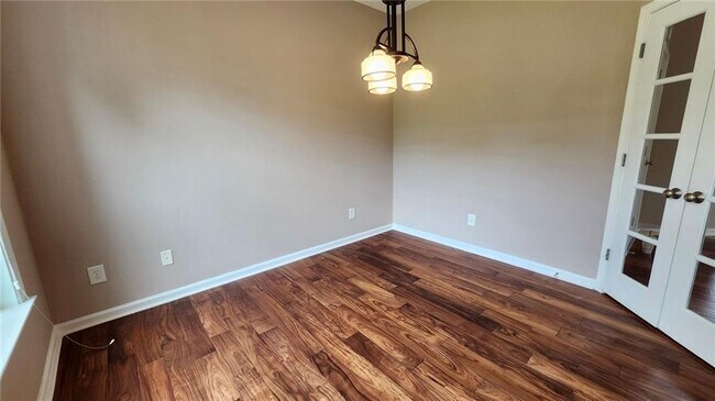 Photo - 212 Revillion Way
