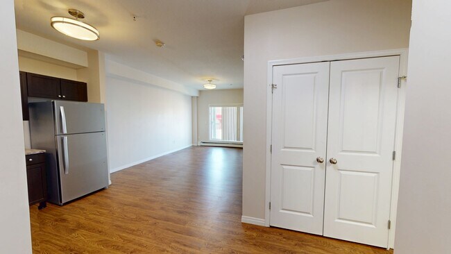 Photo - 10004-1097A 97A St Unité 303