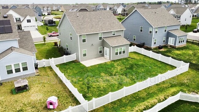 Photo - 176 Boxwood Ln