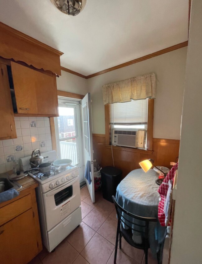 Photo - 85 Winthrop Shore Dr