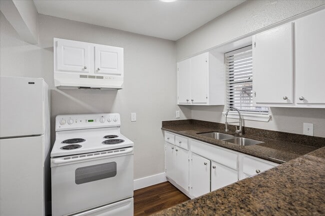 Photo - 405 Hawthorne St Unidad 5