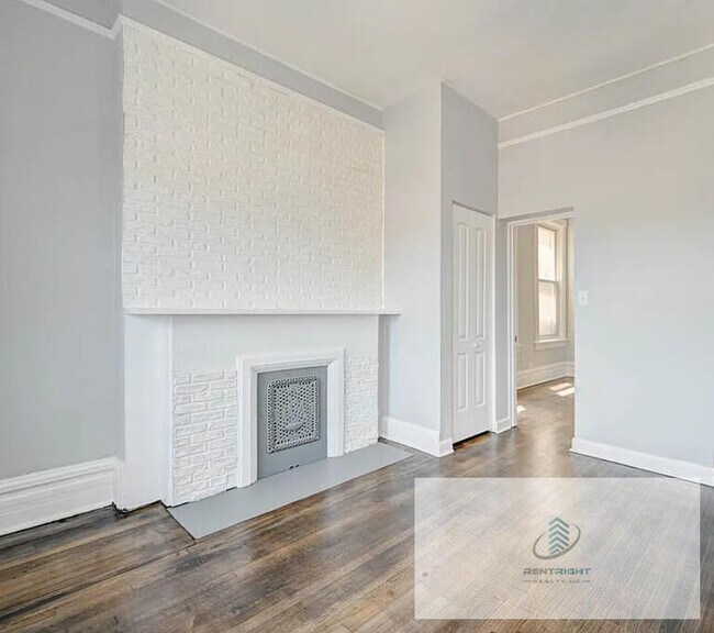 Photo - 2926 S Wallace St Unit 2F