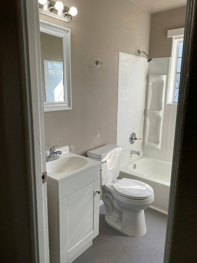 Photo - 1277 Estelle St Townhome