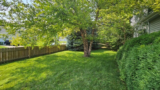 Photo - 2930 Blackhawk Dr