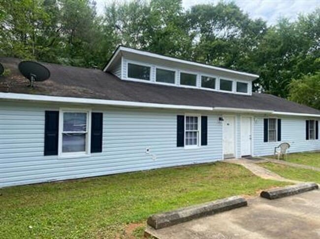Sayemore Drive - Sayemore Drive Apartment Unit 100