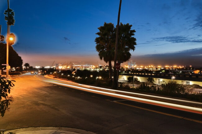 Photo - 1701 Crescent Ave