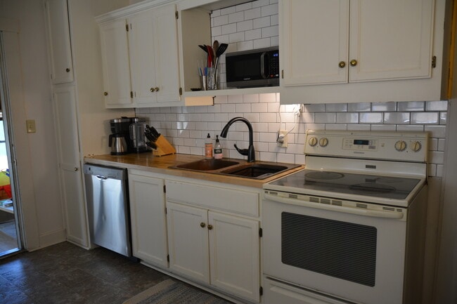Photo - 2622 Polk St NE Unit 2