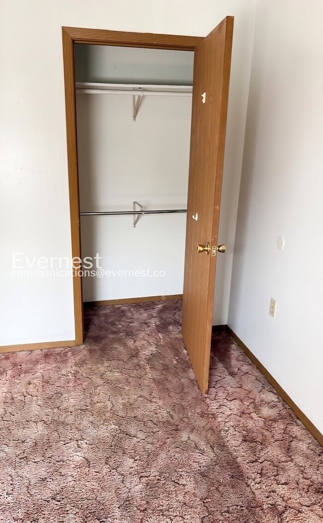 193 Glenn St Unit c