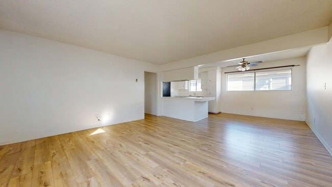 Photo - 1306 Amethyst St