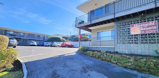 Photo - 3200-3236 SW Marigold St Unit bd5c845c-efbe-11ef-a954-0ef659e2e2b7