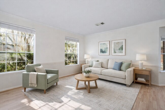 Photo - 2630 Lakeway Dr