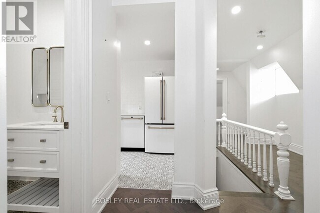 Photo - 178 High Park Ave