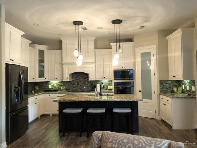 Photo - 25 Cornell Ave